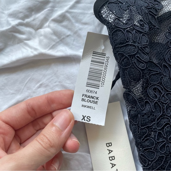 NWT Aritzia Babaton 1-01 Inkwell Lace Franck Blouse Size XS - Picture 6 of 9